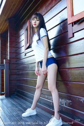 Cheryl青樹《雲曼旅拍》運動服美少女、性感蕾絲系列 [TGOD推女神] 寫真集