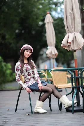 台灣黑絲芭比娃娃美女外拍寫真集