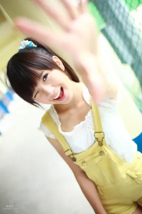 台灣美少女小敬/虞成敬《4套小清新外拍圖片》寫真合集