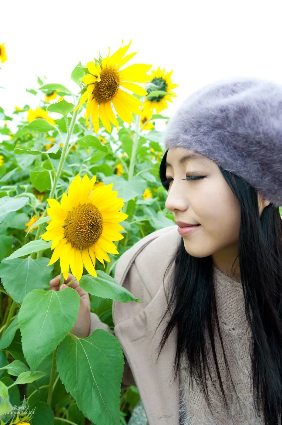 Taiwan Beauty Jiawen Yuanshan Outdoor Shoot Photo Set photo 40