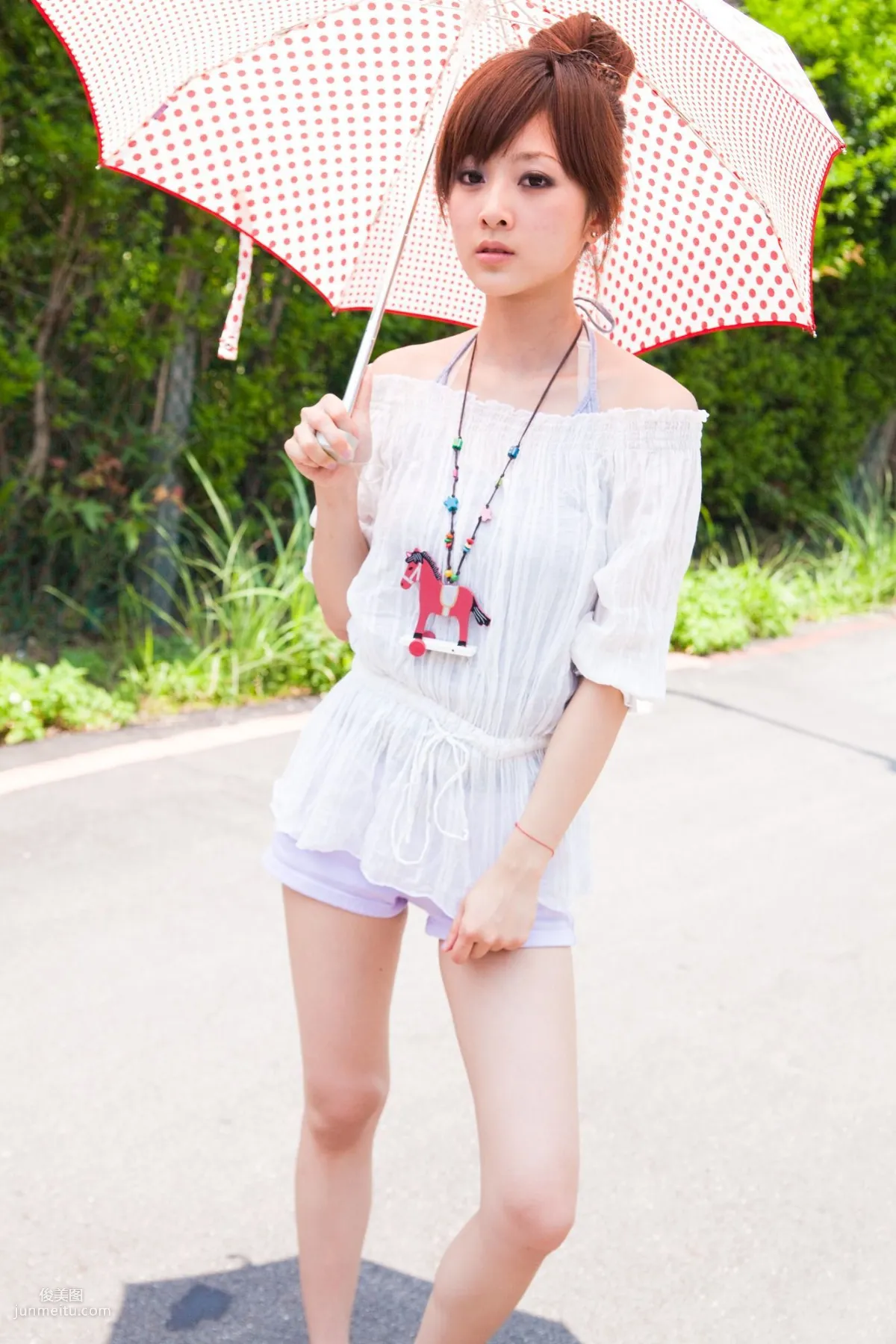Taiwan Beauty Guo Zi MM Yangmingshan US Military Dormitory Outdoor Shoot Part 2 Photo Set photo 43