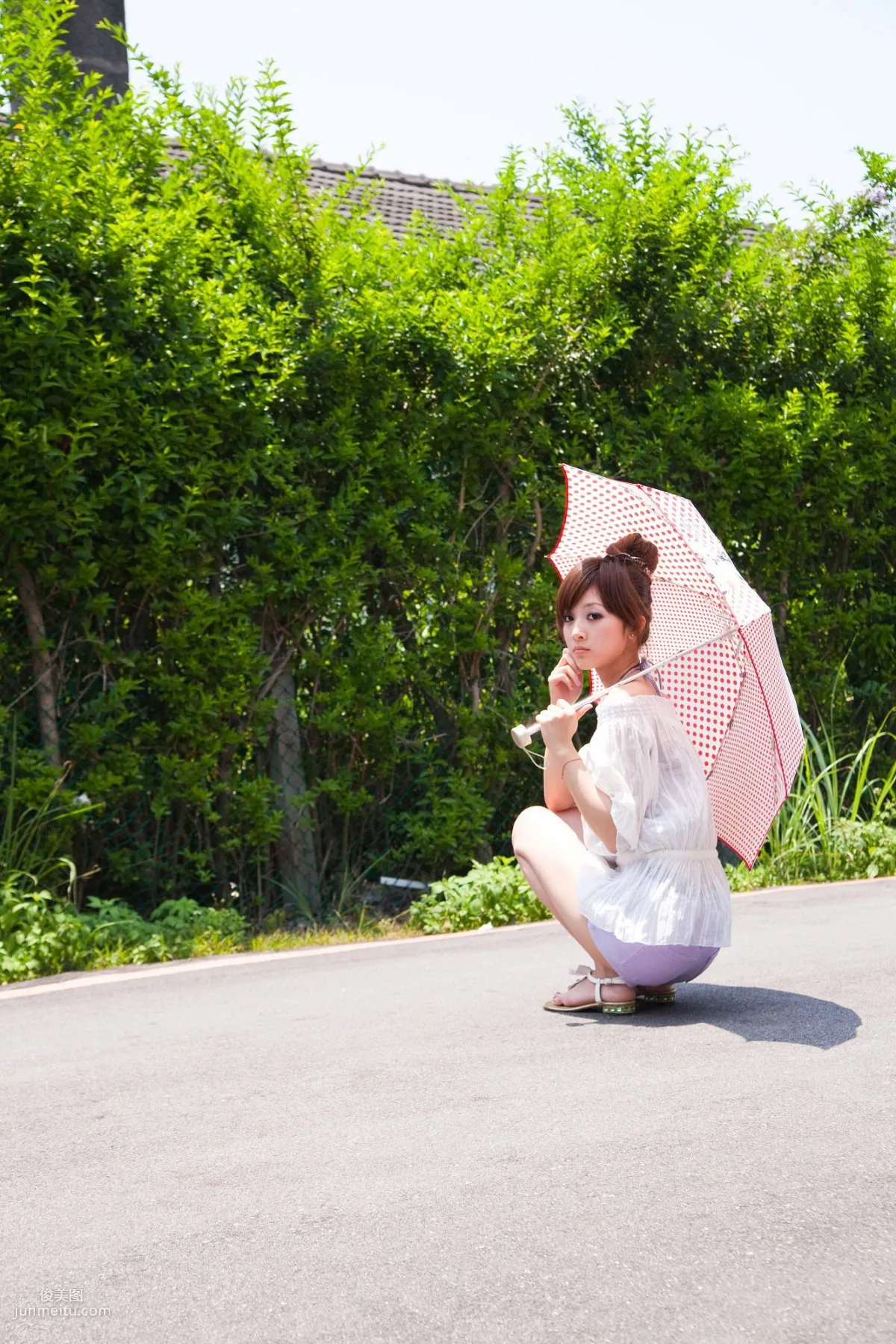 Taiwan Beauty Guo Zi MM Yangmingshan US Military Dormitory Outdoor Shoot Part 2 Photo Set photo 41