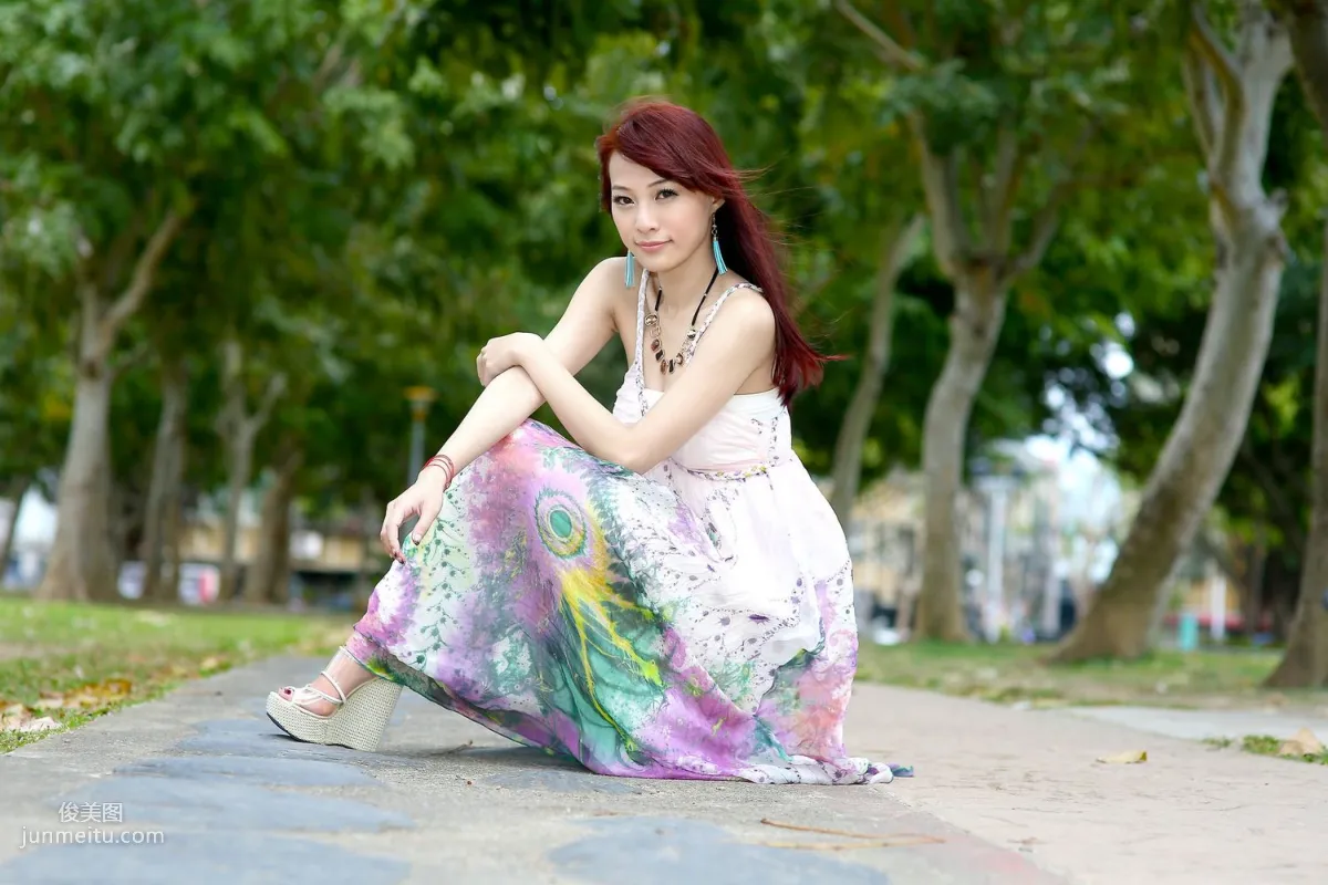 Jessica: Web Idols photo 10