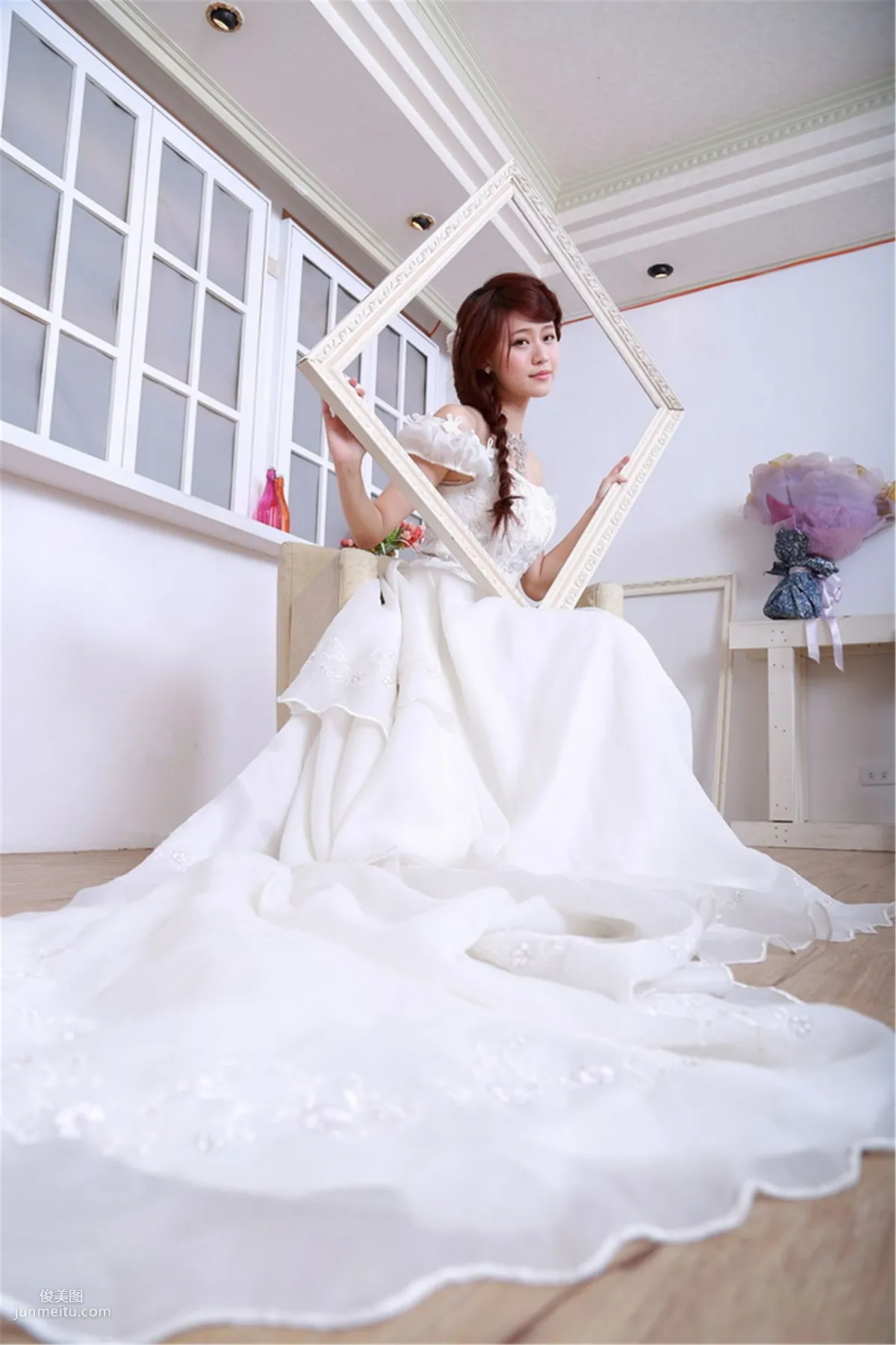 Taiwan Pure Girl Bai Bai / Li Yixuan, Electrical Engineering Girl Wedding Dress Studio Shoot Photo Set photo 8