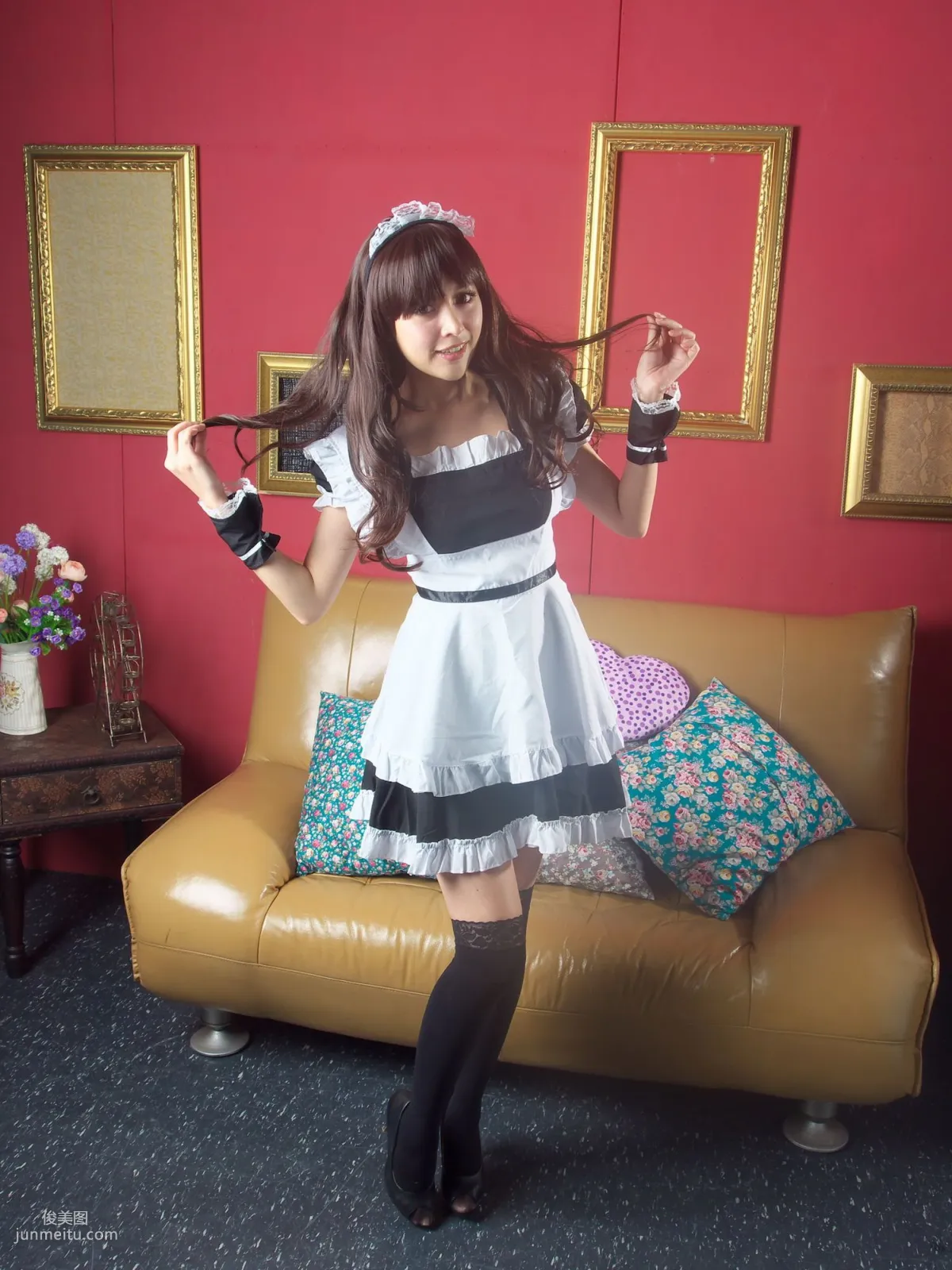 Du Kewei "Long Stockings Black Silk Maid Outfit Series" Photo Set photo 26