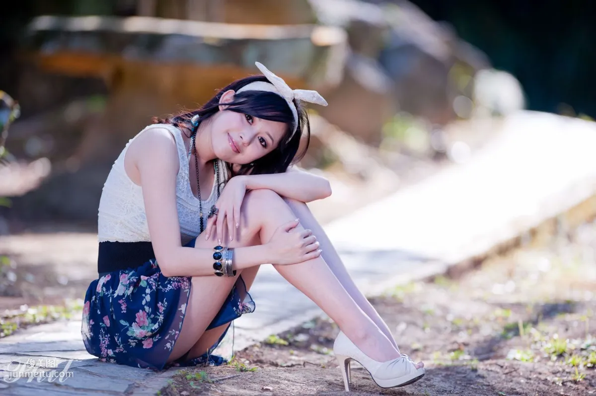 Beautyleg Leg Model Avy Dress Park Outdoor Shoot Photo Set photo 53