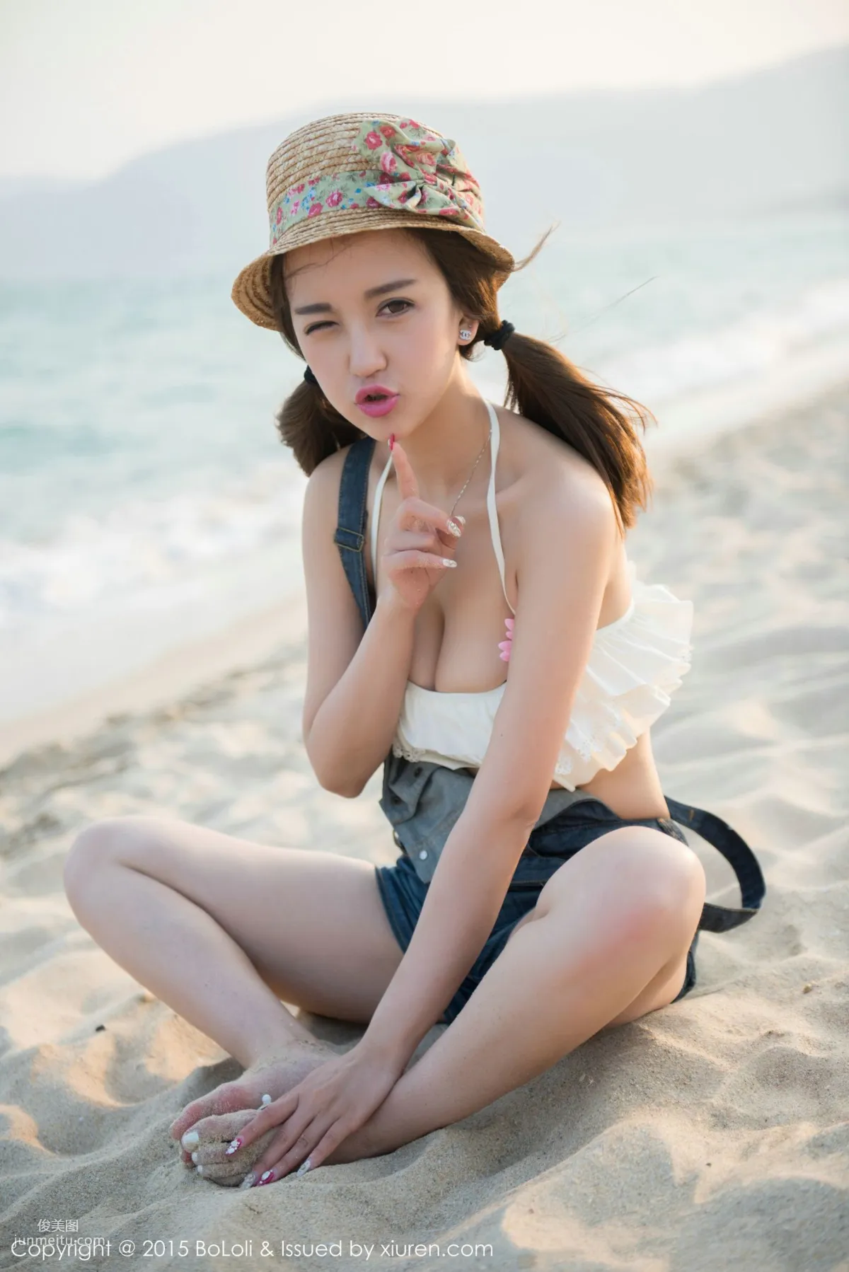 Monkey_Xiao Panshu Sanya Travel Shoot Cute and Beautiful Outdoor Shoot Series [Boluoshe] Vol.015 Photo Set photo 35