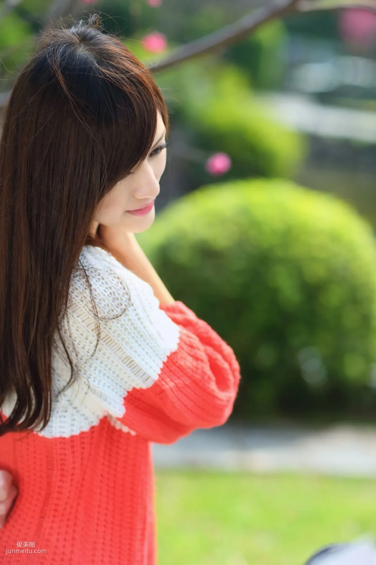 Taiwan Beauty Liang Yi-chan, Shuangxi Park Outdoor Shoot Photo Set photo 26
