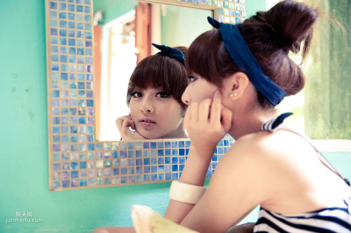 Zhang Kaijie / Mikako, Montmartre Cafe Outdoor Shoot Photo Set photo 66