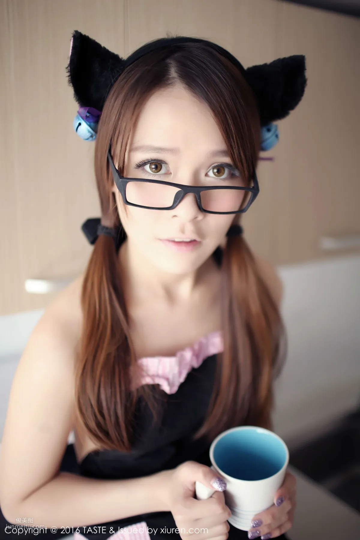 Carol Jiang, Cat-Ear Girl Kitchen Show + School Swimsuit Series [Wanwei Life] Vol.005 Photo Set photo 3