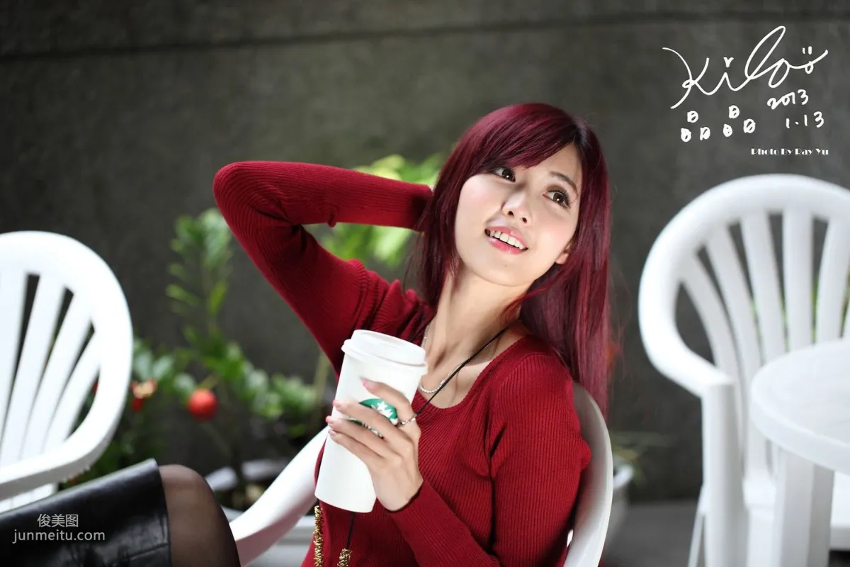 Jin Yunqiao/Kila Jingjing, Black Stockings Suit Skirt Street Snap Photo Set photo 20