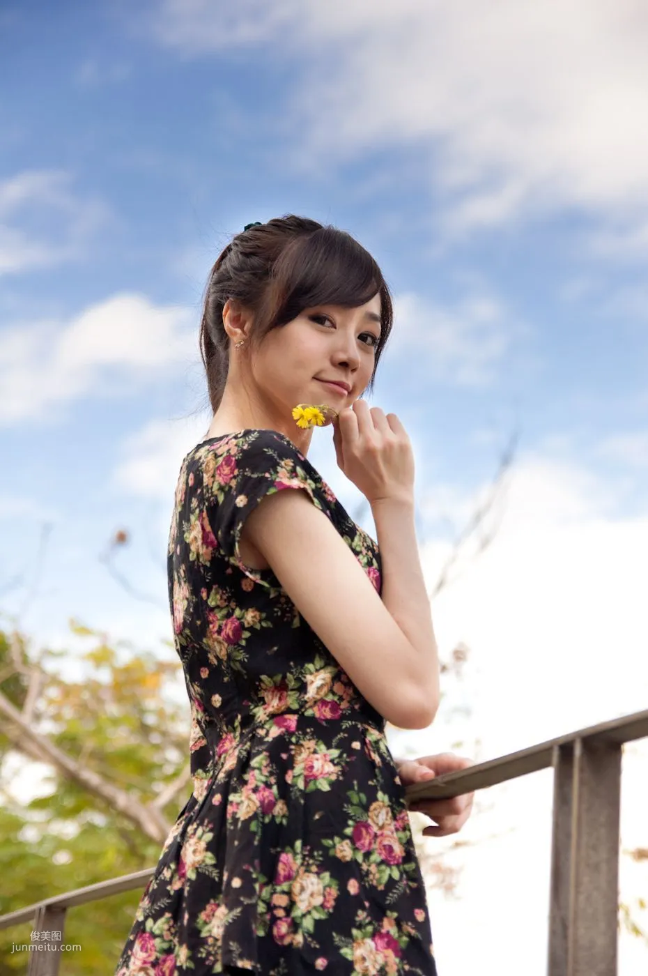 Taiwan Pure Beauty Mika Water Museum Street Snap Photo Set photo 86
