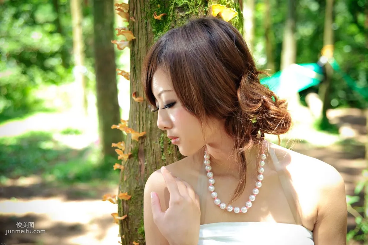 Guo Zi MM/Mikako White Waltz + Black Obsession Outdoor Photo Set photo 66