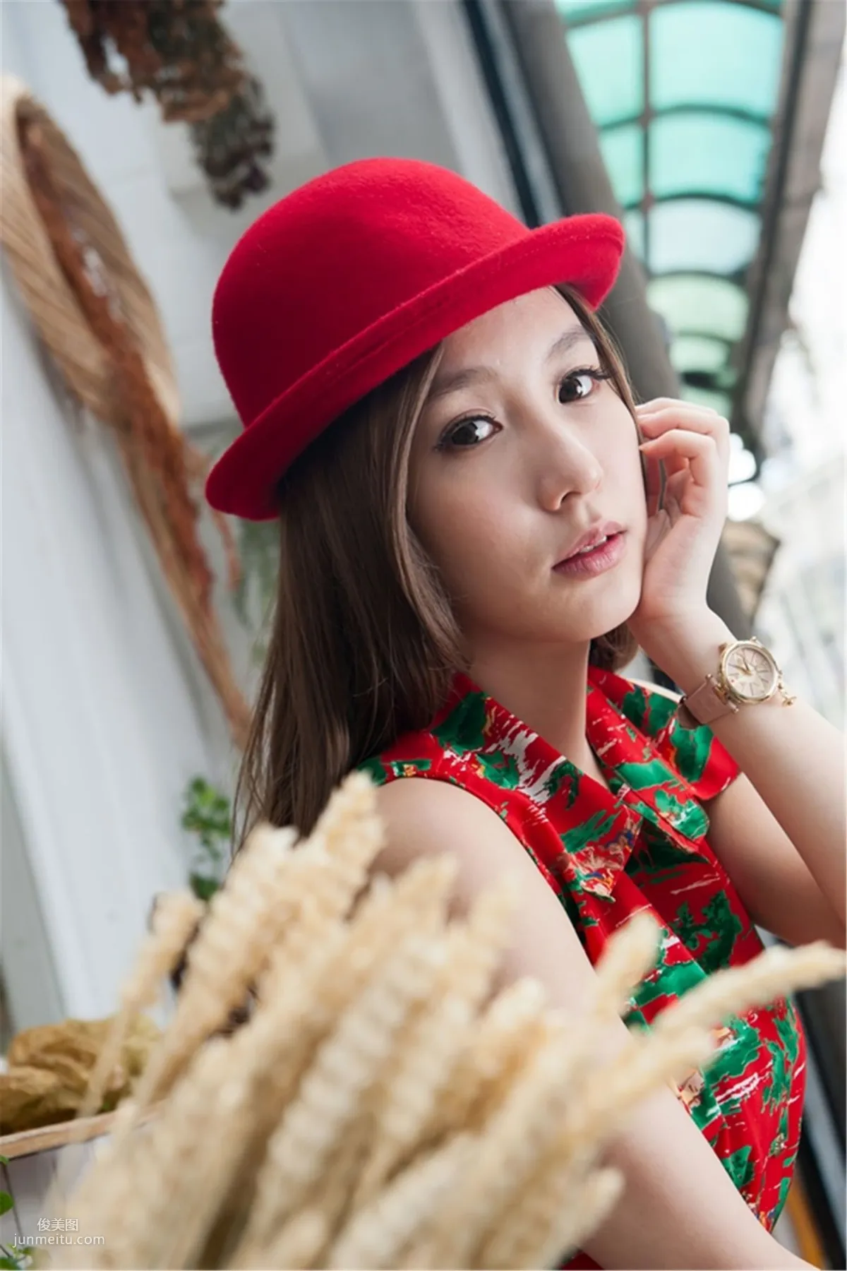 Kimi小步/呂思瑩《小港老巷街拍》寫真集 6