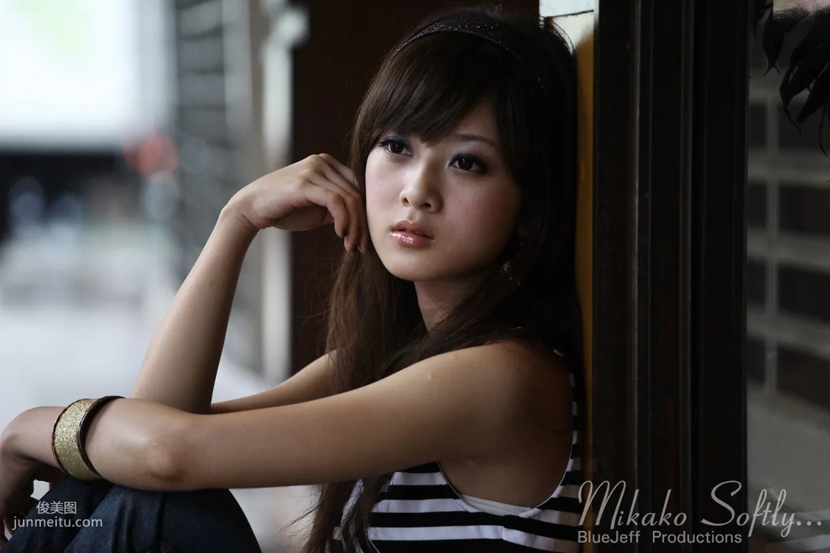 Mikako/張凱潔《咬一口》寫真集 4