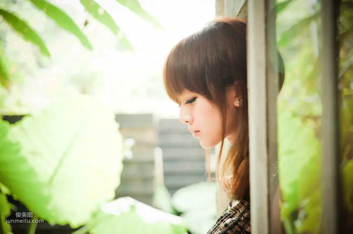 Zhang Kaijie / Mikako, Montmartre Cafe Outdoor Shoot Photo Set photo 55