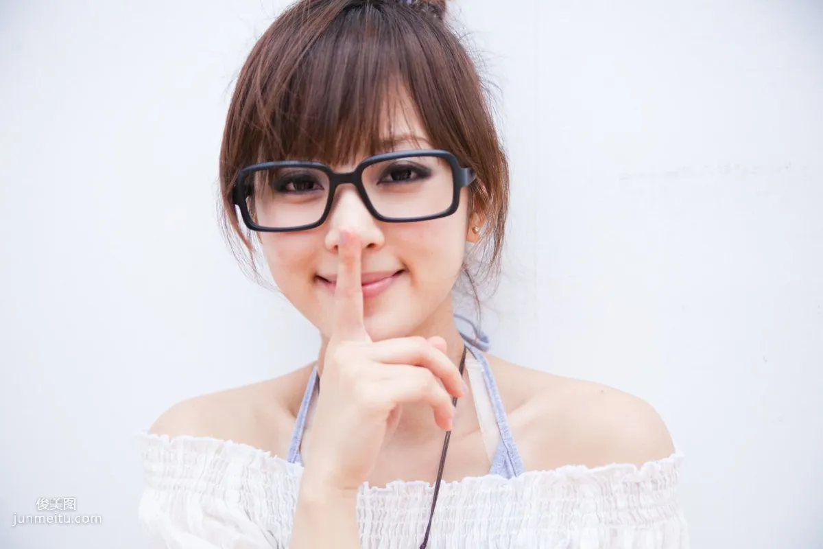 Taiwan Beauty Guo Zi MM Yangmingshan US Military Dormitory Outdoor Shoot Part 2 Photo Set photo 29