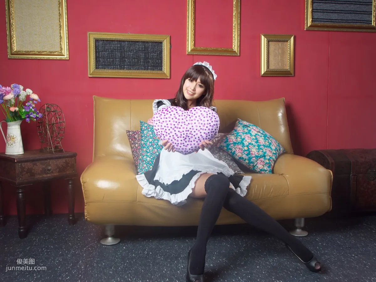 Du Kewei "Long Stockings Black Silk Maid Outfit Series" Photo Set photo 20