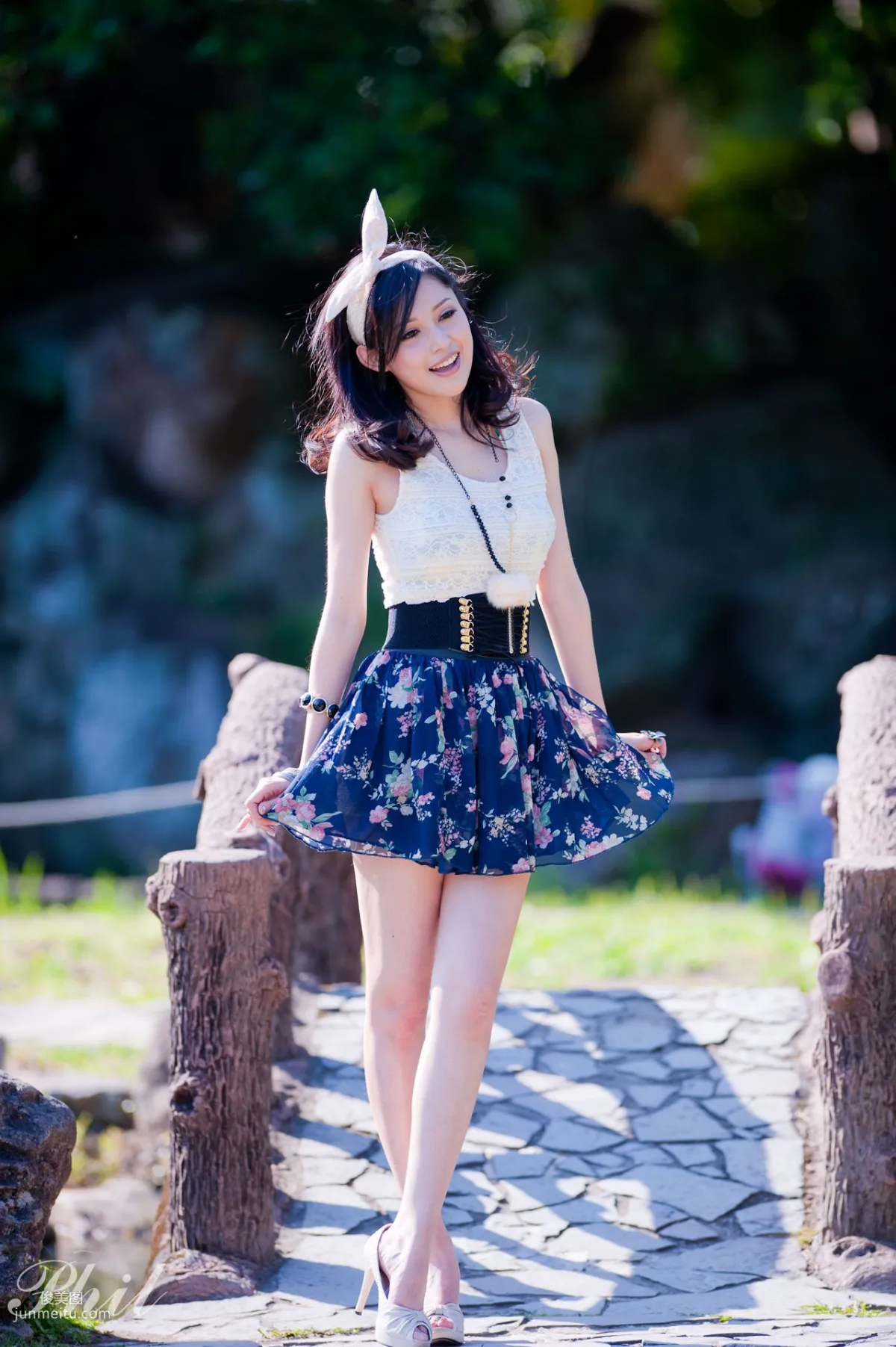 Beautyleg Leg Model Avy Dress Park Outdoor Shoot Photo Set photo 21