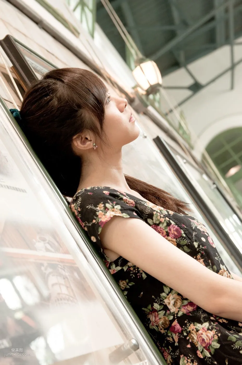 Taiwan Pure Beauty Mika Water Museum Street Snap Photo Set photo 106
