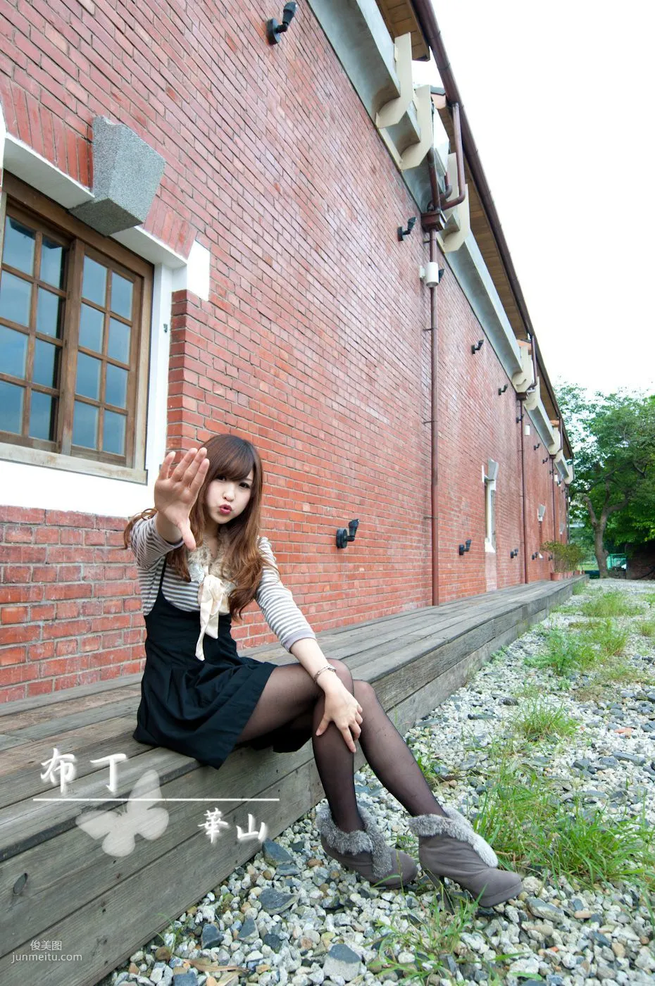 Bu Ding: Web Idols photo 3
