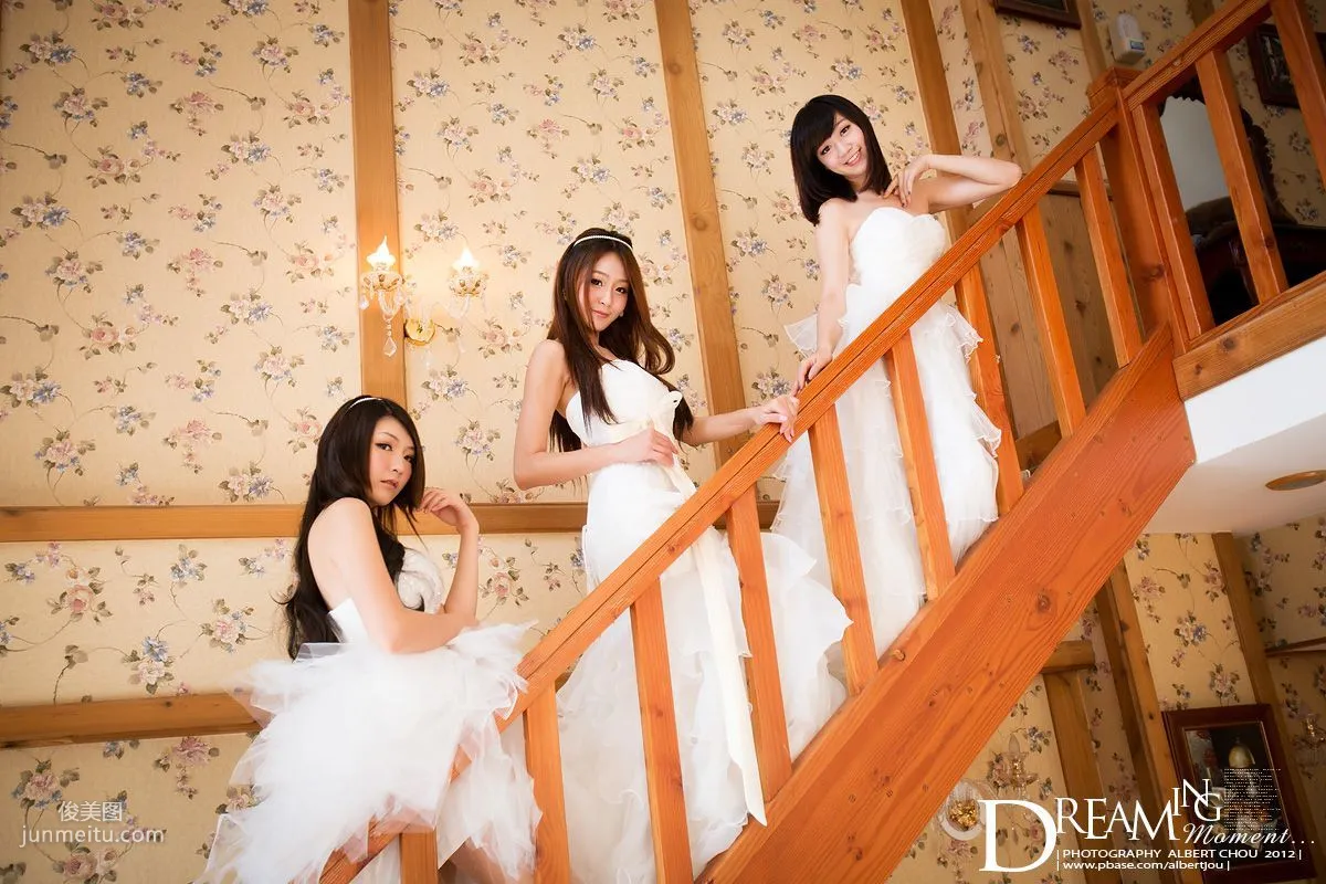 Taiwan Internet Celebrity Winnie Xiaoxue Qingjing Autumn Dream Moment Wedding Dress Chapter Photo Set photo 114