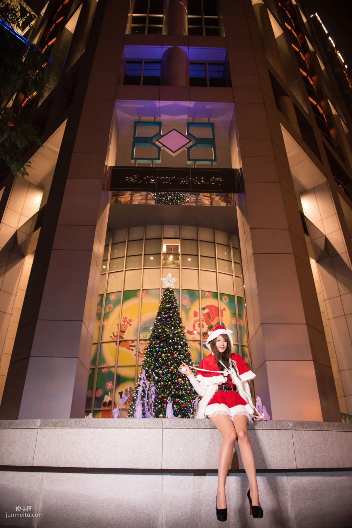 Taiwan Beauty Xia Qing MISO, Christmas Outdoor Shoot Photo Set photo 38
