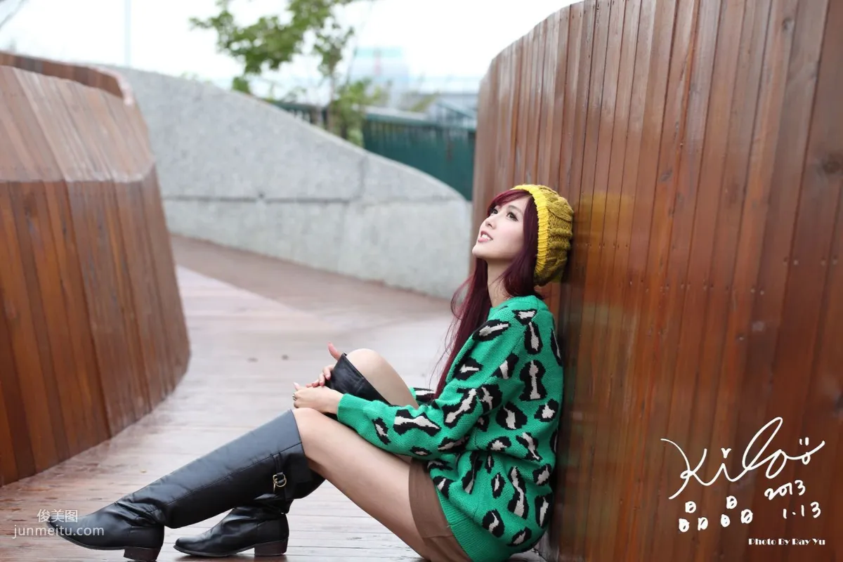 Taiwan Model Liao Tingling/Kila Jingjing, Green Long Coat + Long Boots, Street Snap Photo Set photo 53