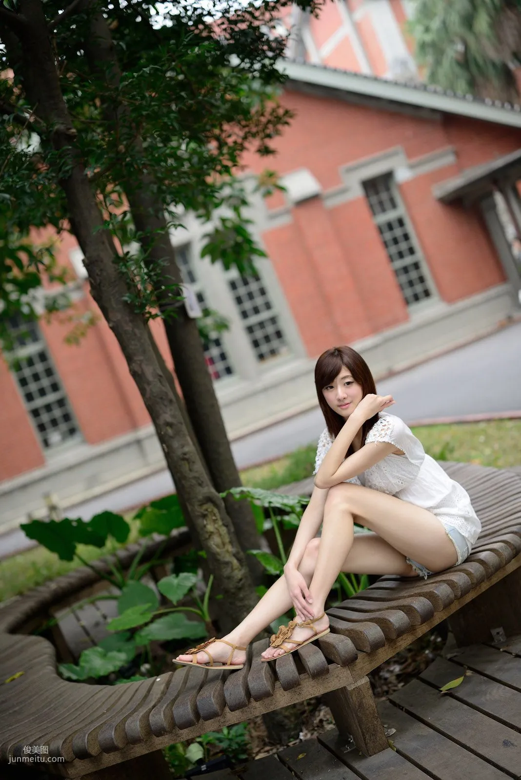 Taiwan Beauty Lin Mojing/Queena 'Junior Schoolmate Era' Photo Set photo 26