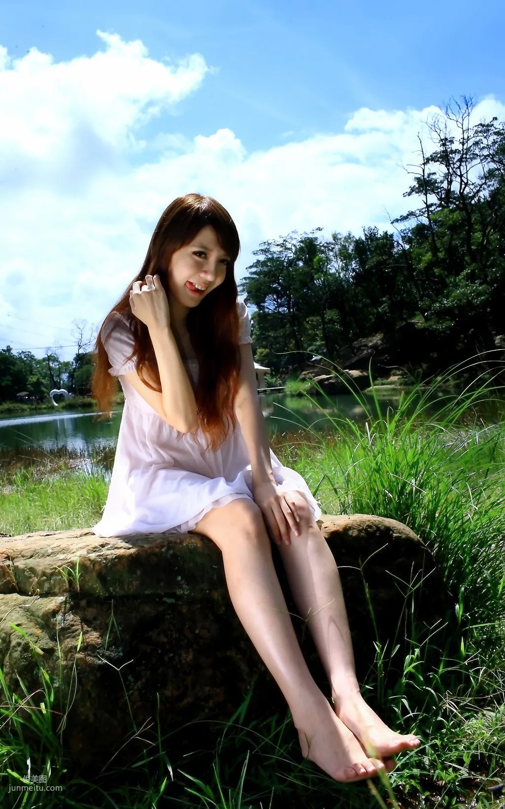 Taiwan Beauty Ning Meng, Fresh and Sweet Outdoor Photo Collection photo 6