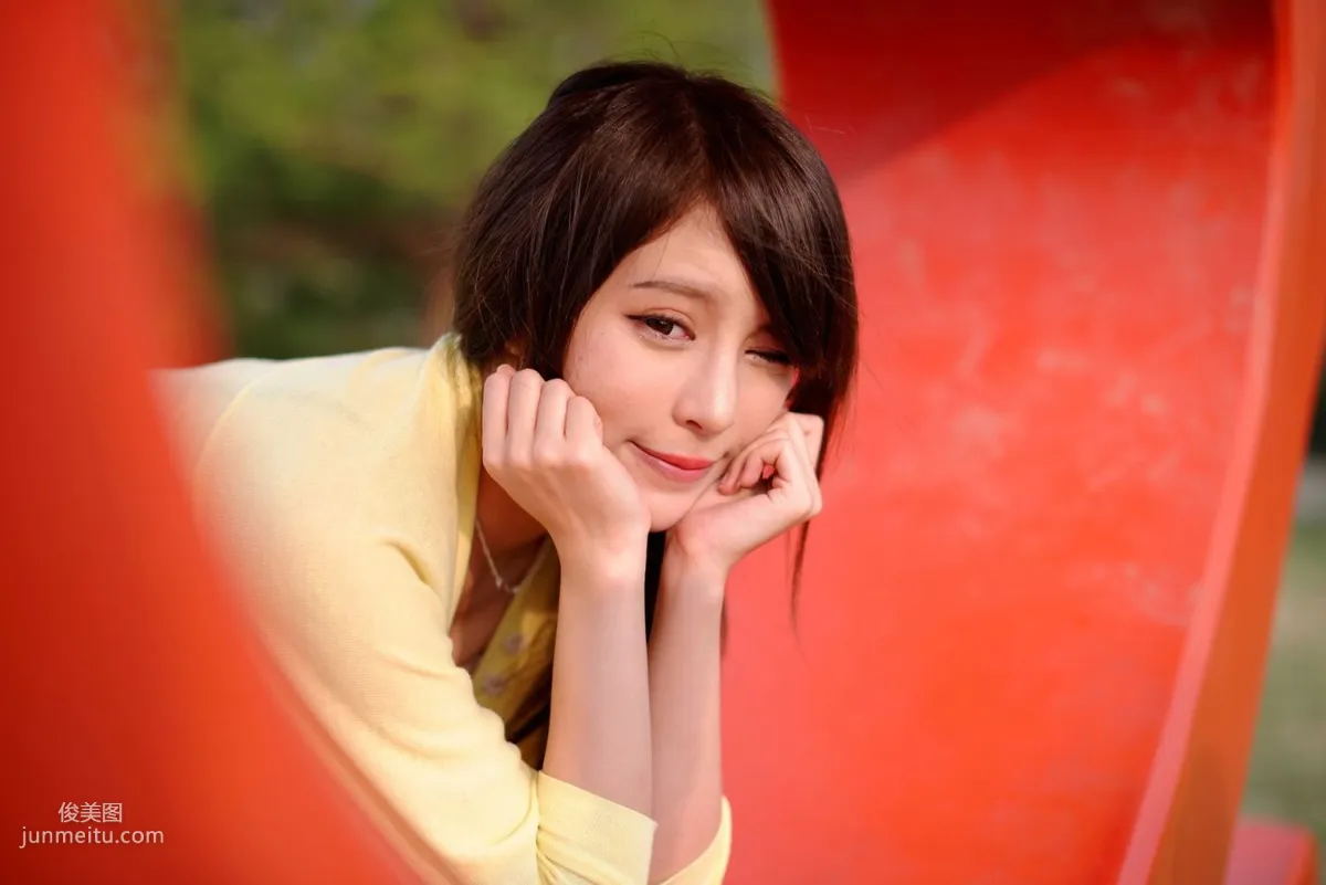 台灣女神張齊郡JULIE《踏青》寫真集 54