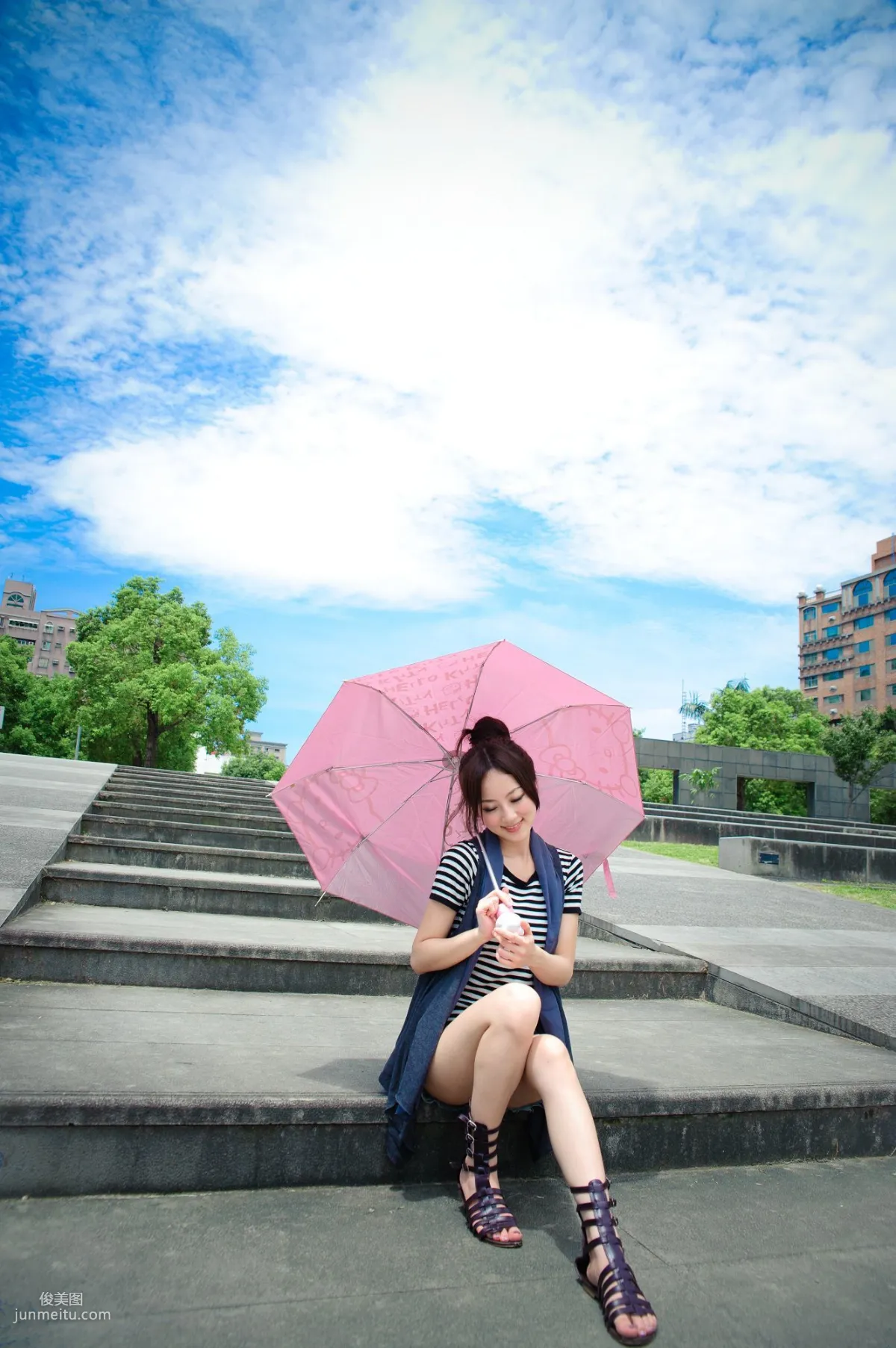 Zhang Kaijie, Yonghe No.4 Park Outdoor Shoot Photo Set photo 35