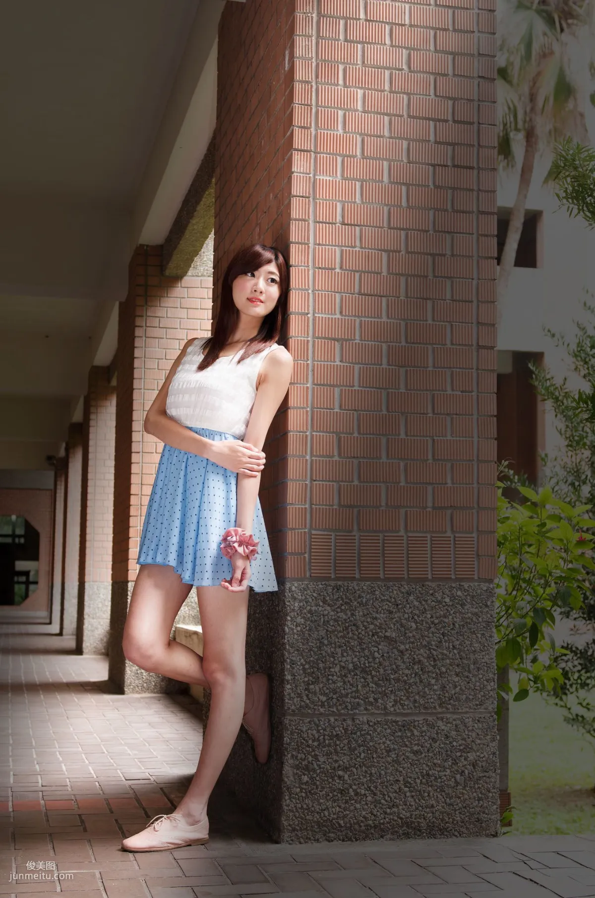 Queena/林茉晶《台大外拍》寫真集 5