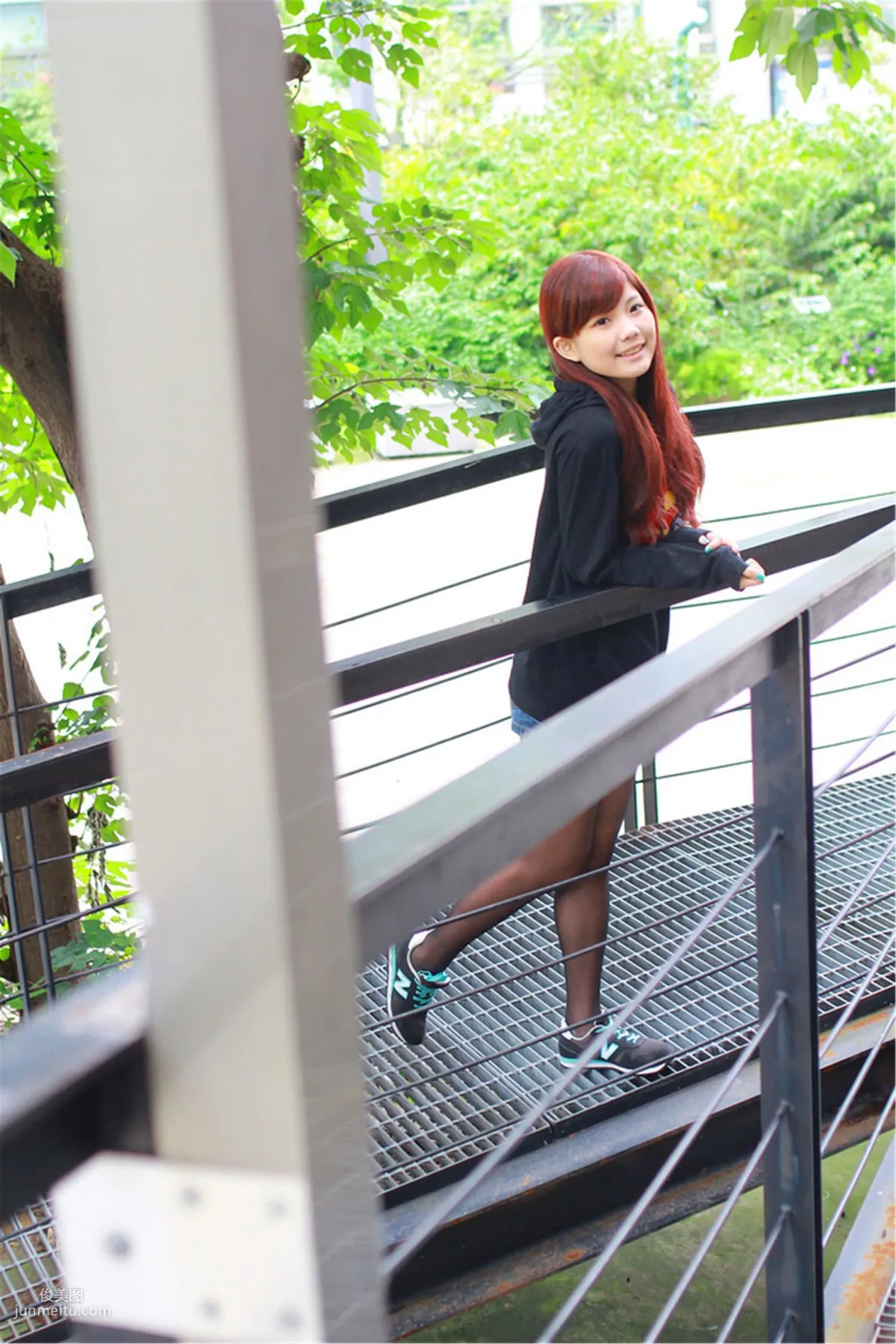 台灣美少女小靜《電影公園外拍》 寫真集 20