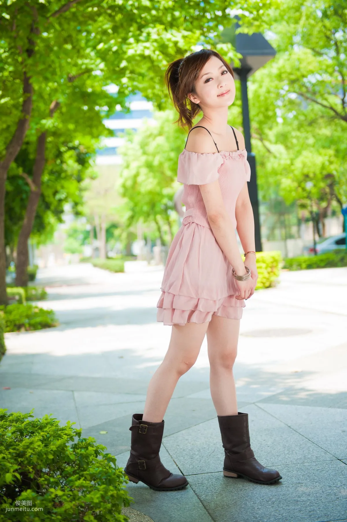 台灣美女果子MM《時裝外拍》寫真集 82