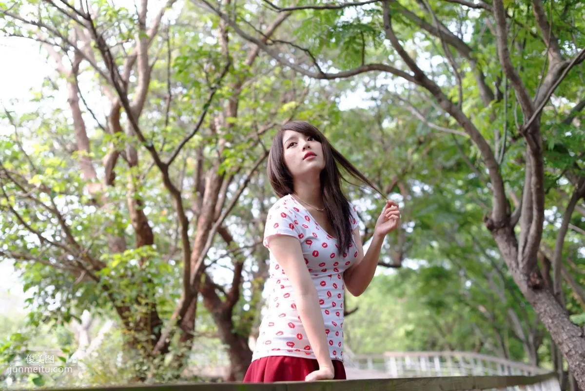 台灣女神張齊郡JULIE《踏青》寫真集 75