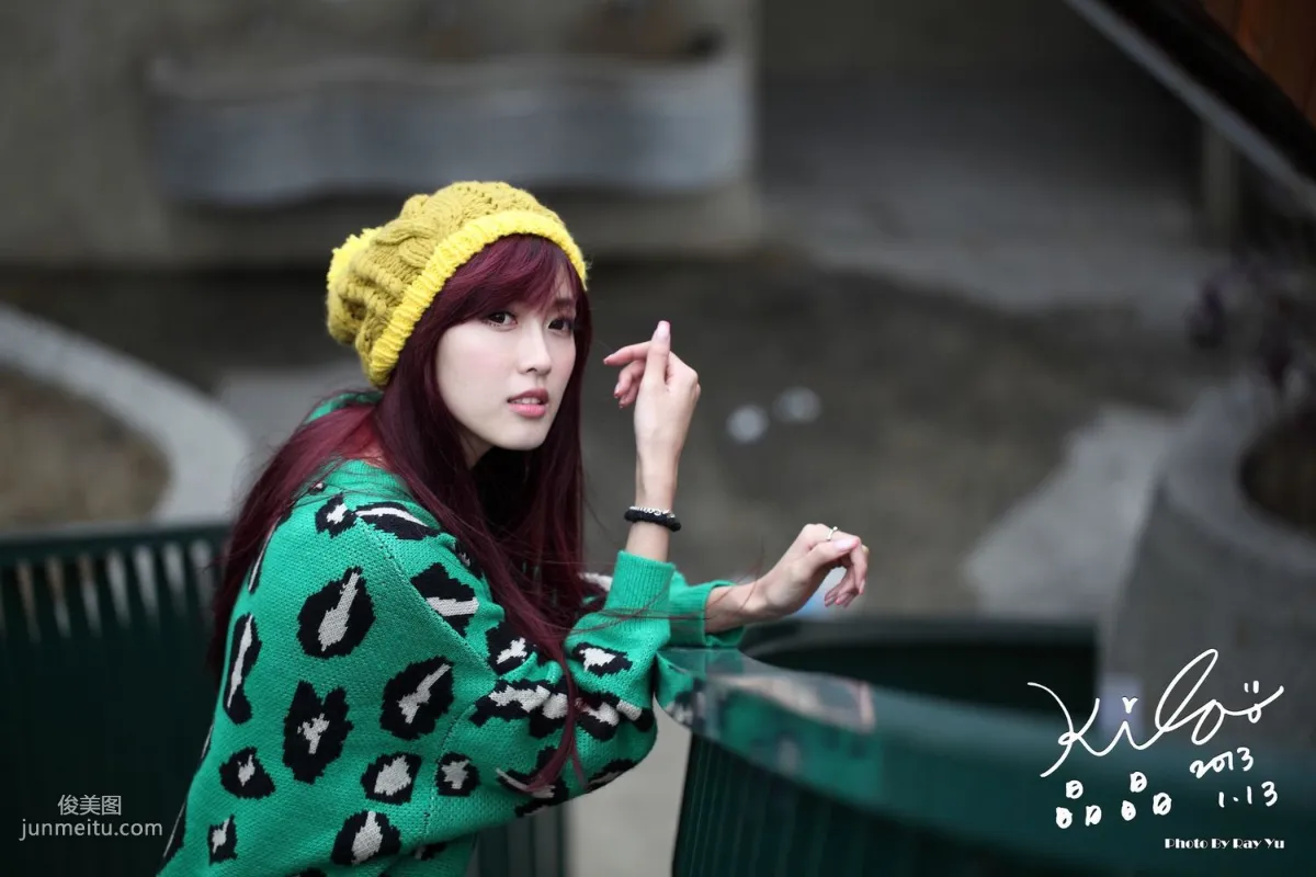 Taiwan Model Liao Tingling/Kila Jingjing, Green Long Coat + Long Boots, Street Snap Photo Set photo 13