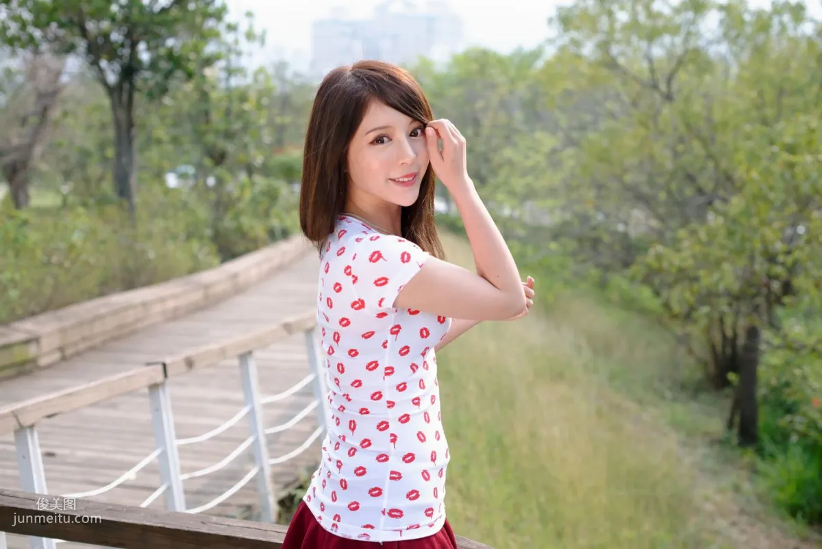 台灣女神張齊郡JULIE《踏青》寫真集 72