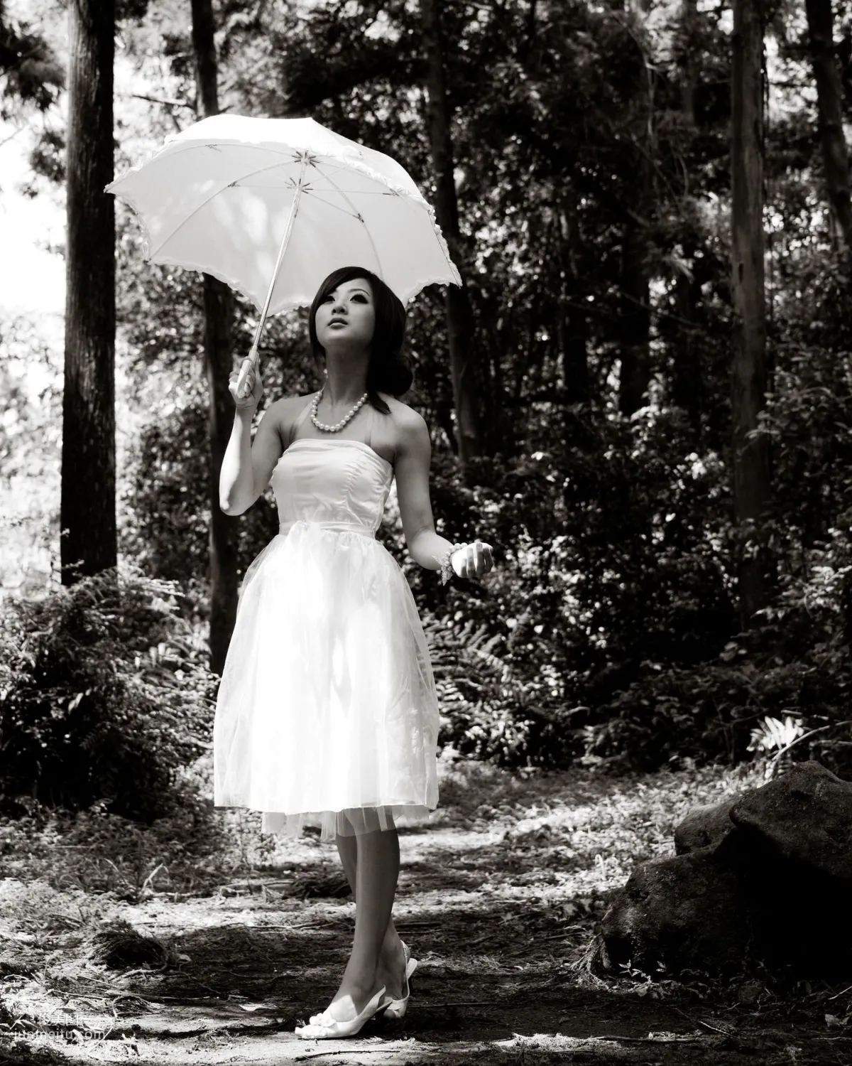 Mikako/Zhang Kaijie White Waltz x Black Obsession Yangmingshan Zhuzihu Outdoor Shoot Photo Set photo 33