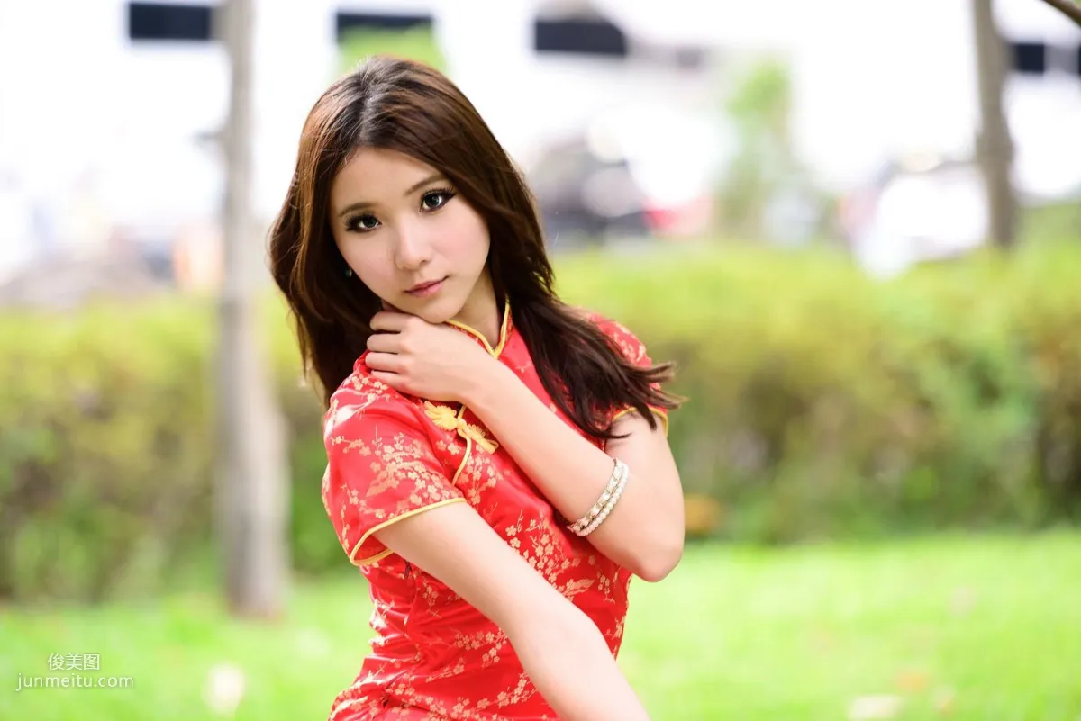 Taiwan Model A Bu, Red and Black Qipao Series Outdoor Shoot Photo Set photo 56