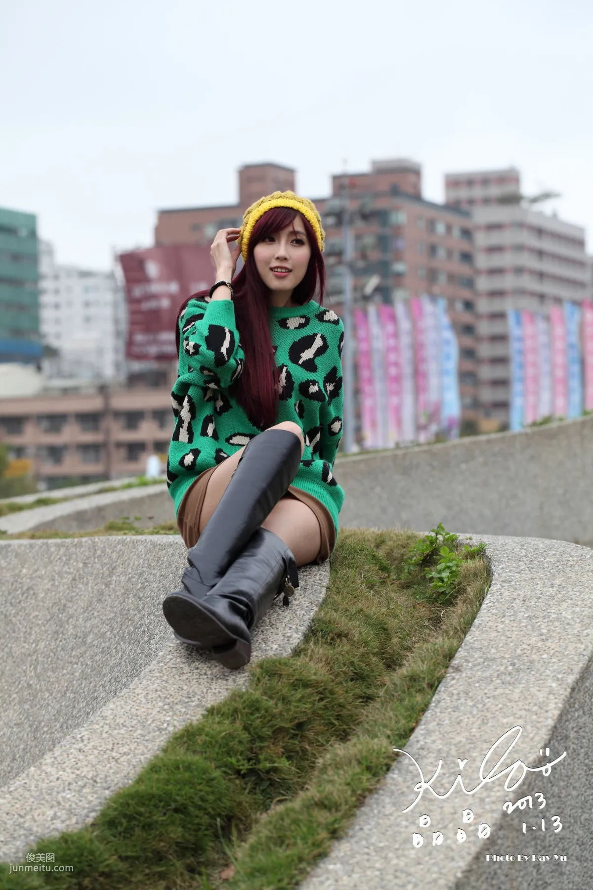Taiwan Model Liao Tingling/Kila Jingjing, Green Long Coat + Long Boots, Street Snap Photo Set photo 7