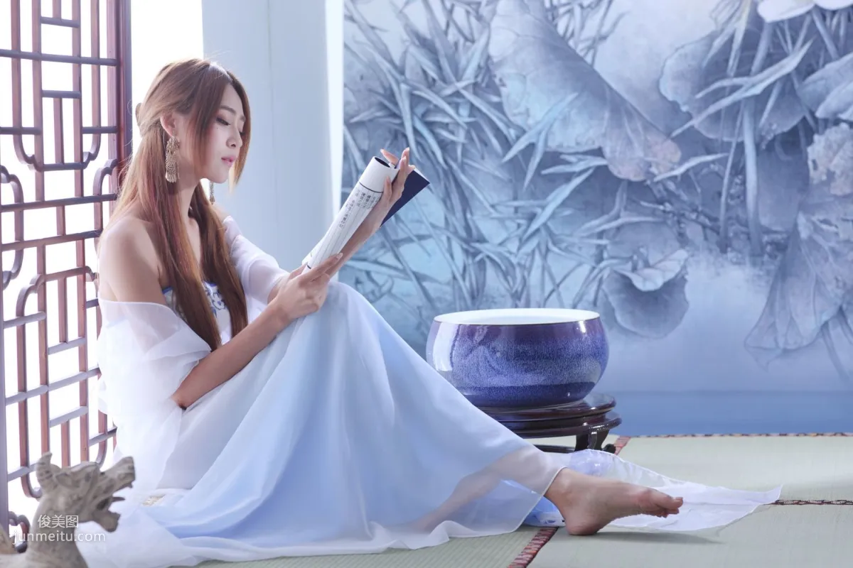 Winnie Xiaoxue / Zhuang Wenni, Ancient Costume Beauty Photo Set photo 3