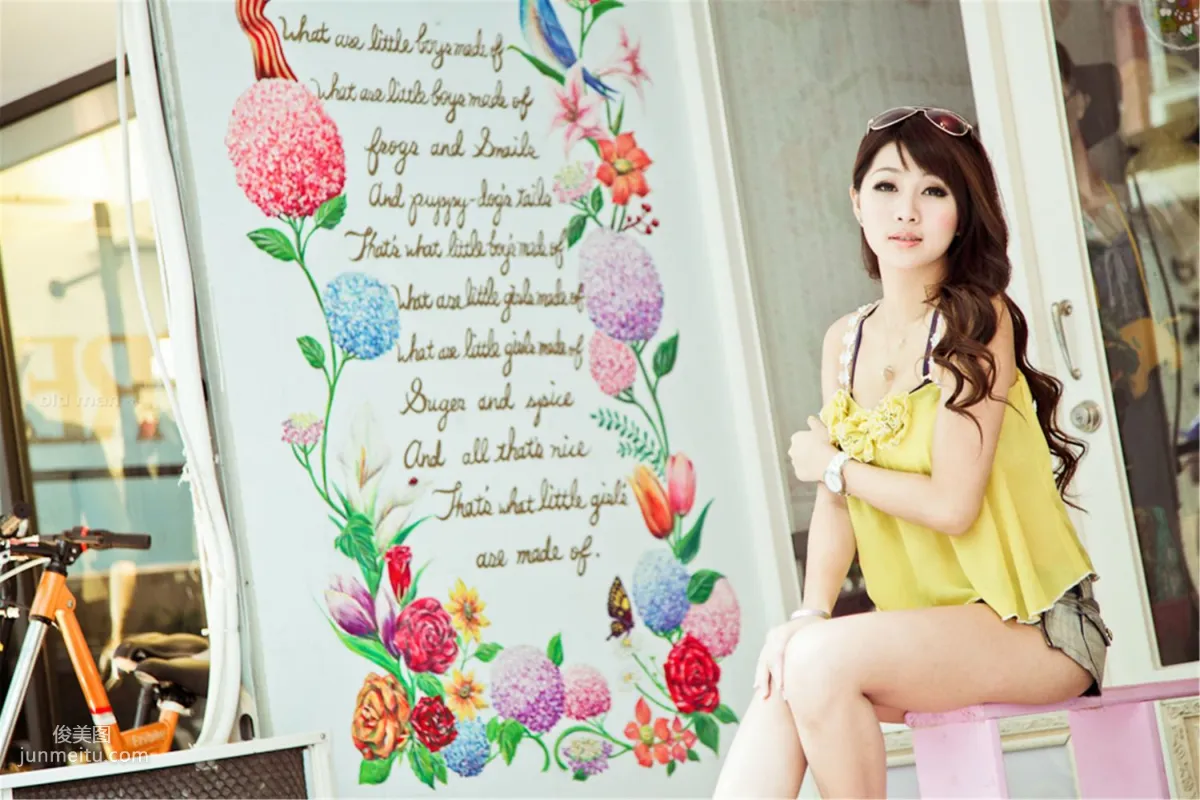 Ivy Chen, Zhongxiao Dunhua Afternoon Street Snap Photo Set photo 5