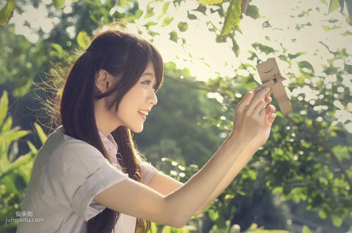 Taiwan Beauty Qiu Yuxuan White, Campus Outdoor Shoot Photo Set photo 8