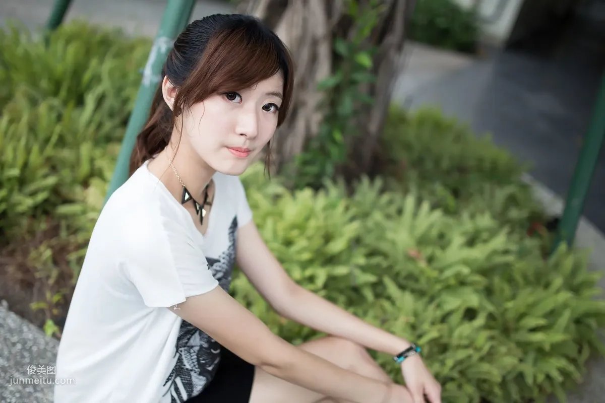 Taiwan Model Queena / Lin Mojing, Park Outdoor Shoot Photo Set photo 31