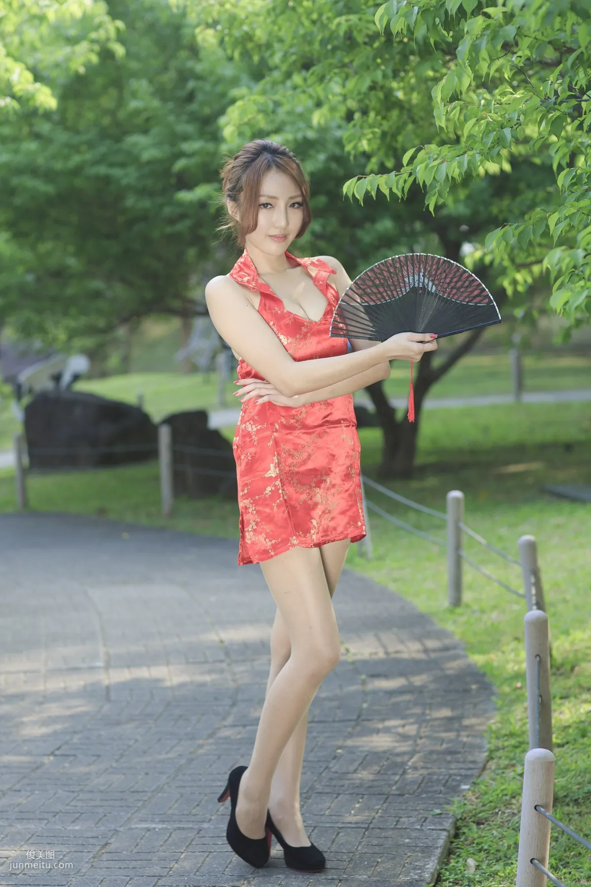 Taiwan Goddess Syuan Zhao Yun, Zhishan Garden Outdoor Photo Set photo 12
