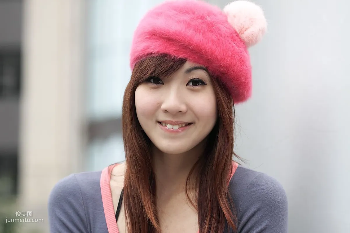 Taiwan Pure Beauty Angel, Black Stockings Street Snap Photos Collection photo 16
