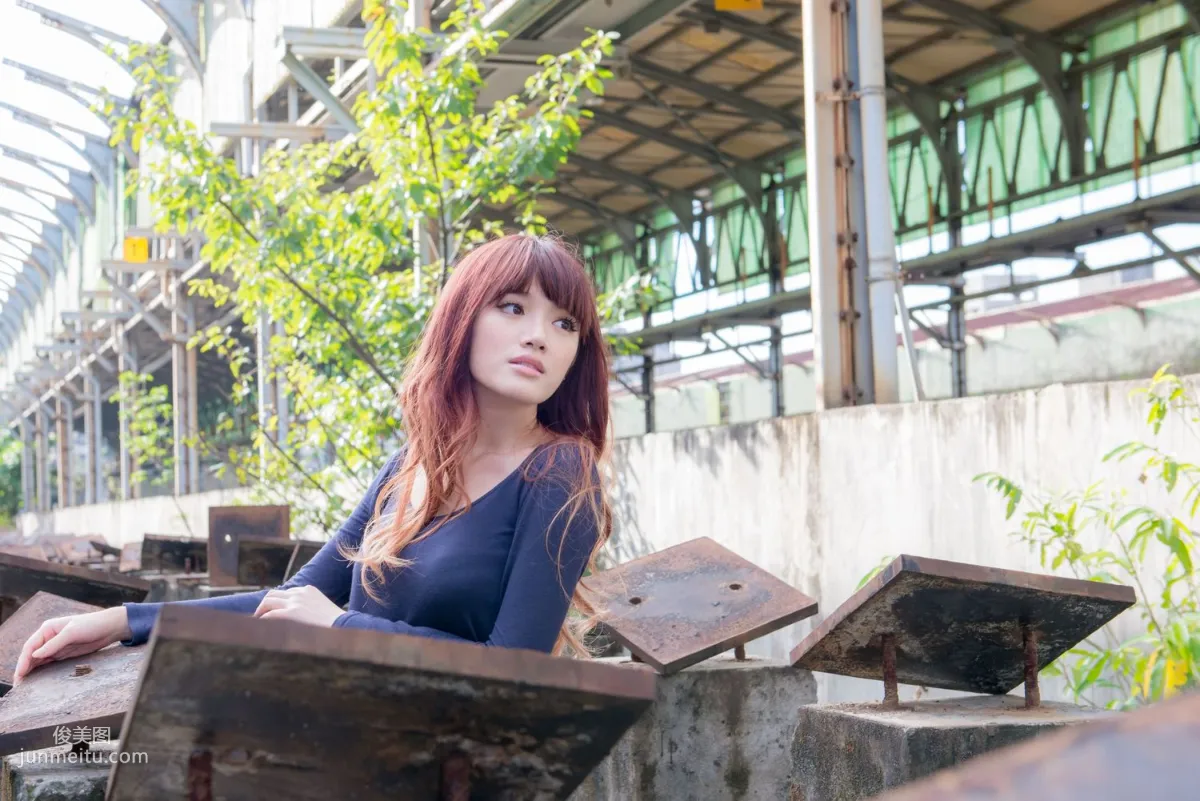 Taiwan Beauty Lin Gangyi Didy, Ruined Station Beautiful Outdoor Shoot, Photo Set photo 51