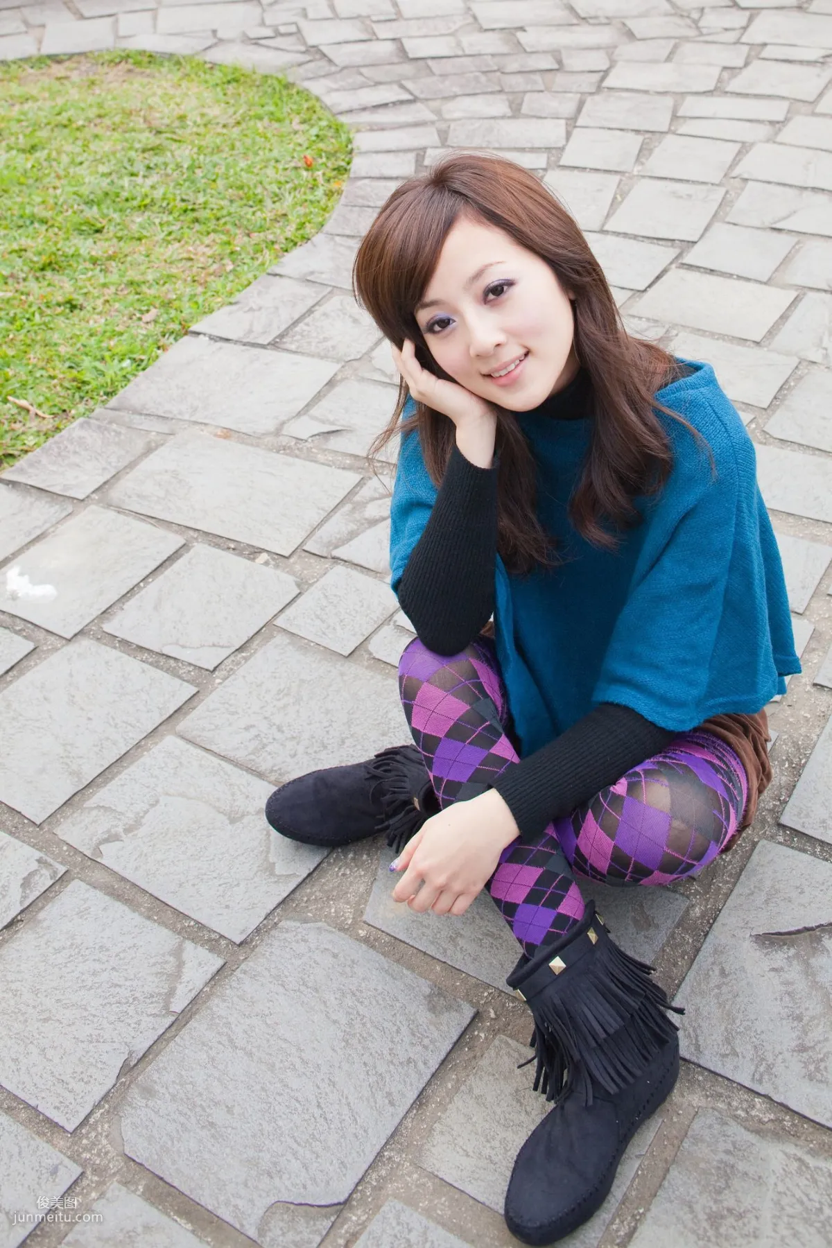 Mikako, Shuangxi Park + Indigenous Park Part I Photo Set photo 11
