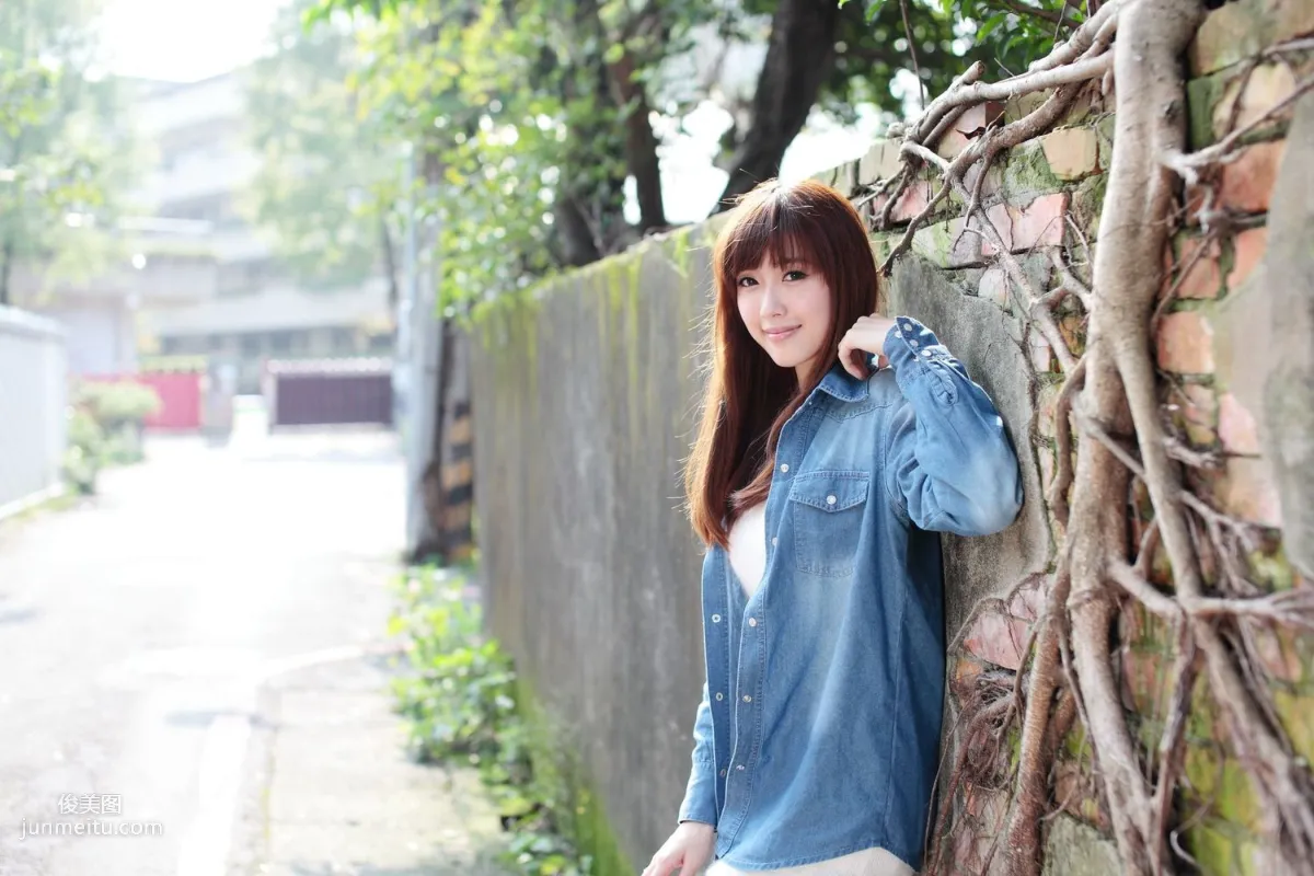 Liao Tingling/Kila Jingjing, Denim and Beautiful Legs Series Pictures, Photo Set Collection photo 13